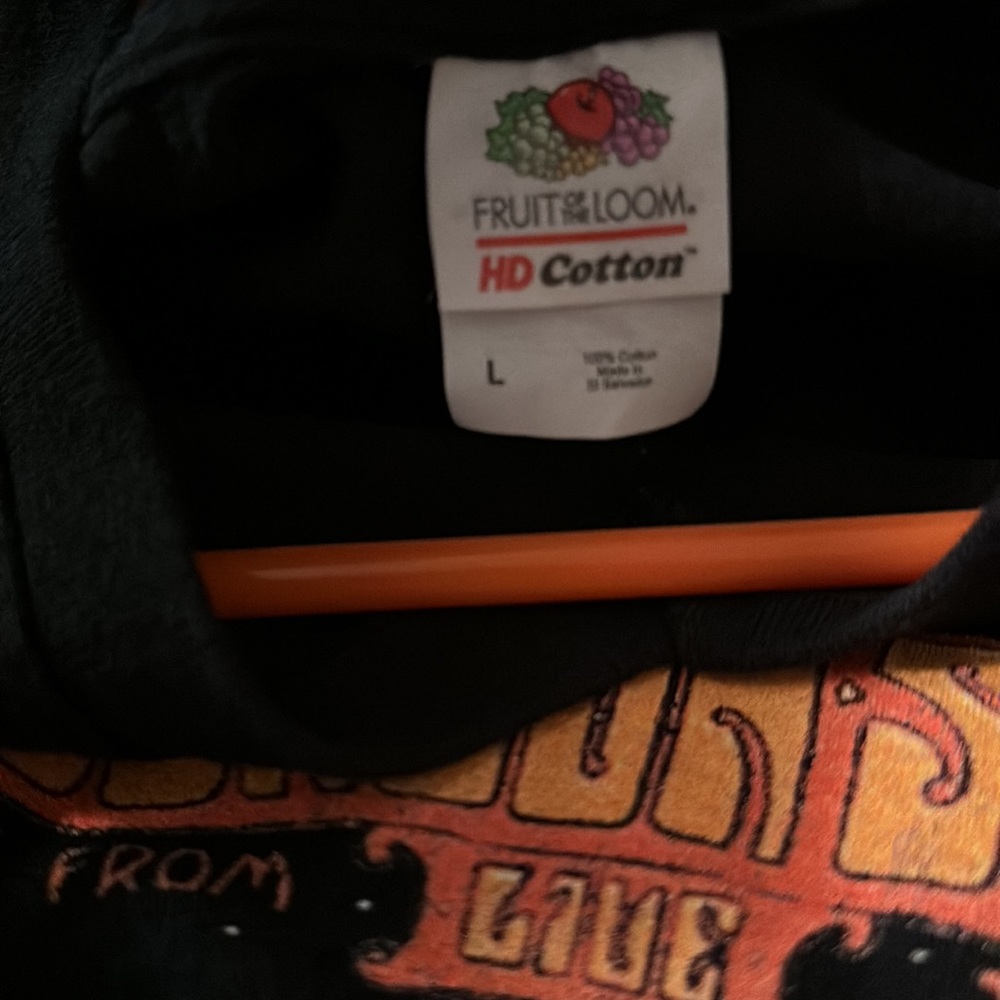 Hocus Pocus V Neck - Picture 3 of 3